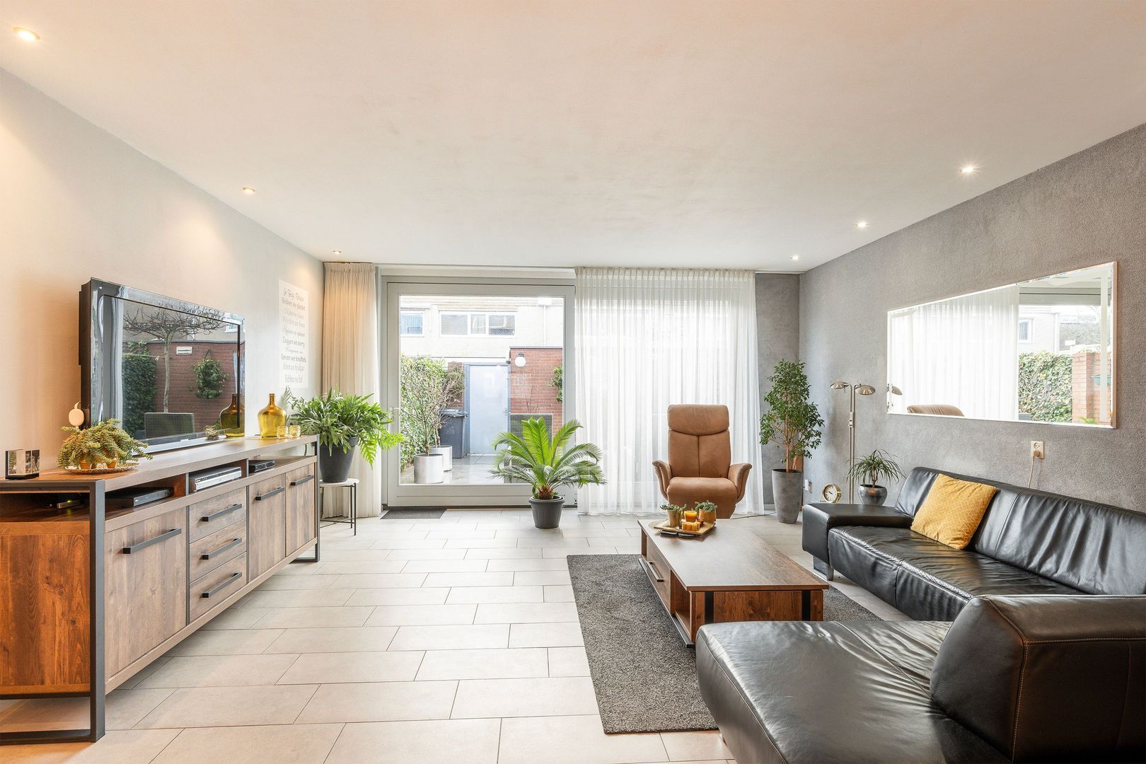 Heliotroop 35, 's-Gravenzande foto-1