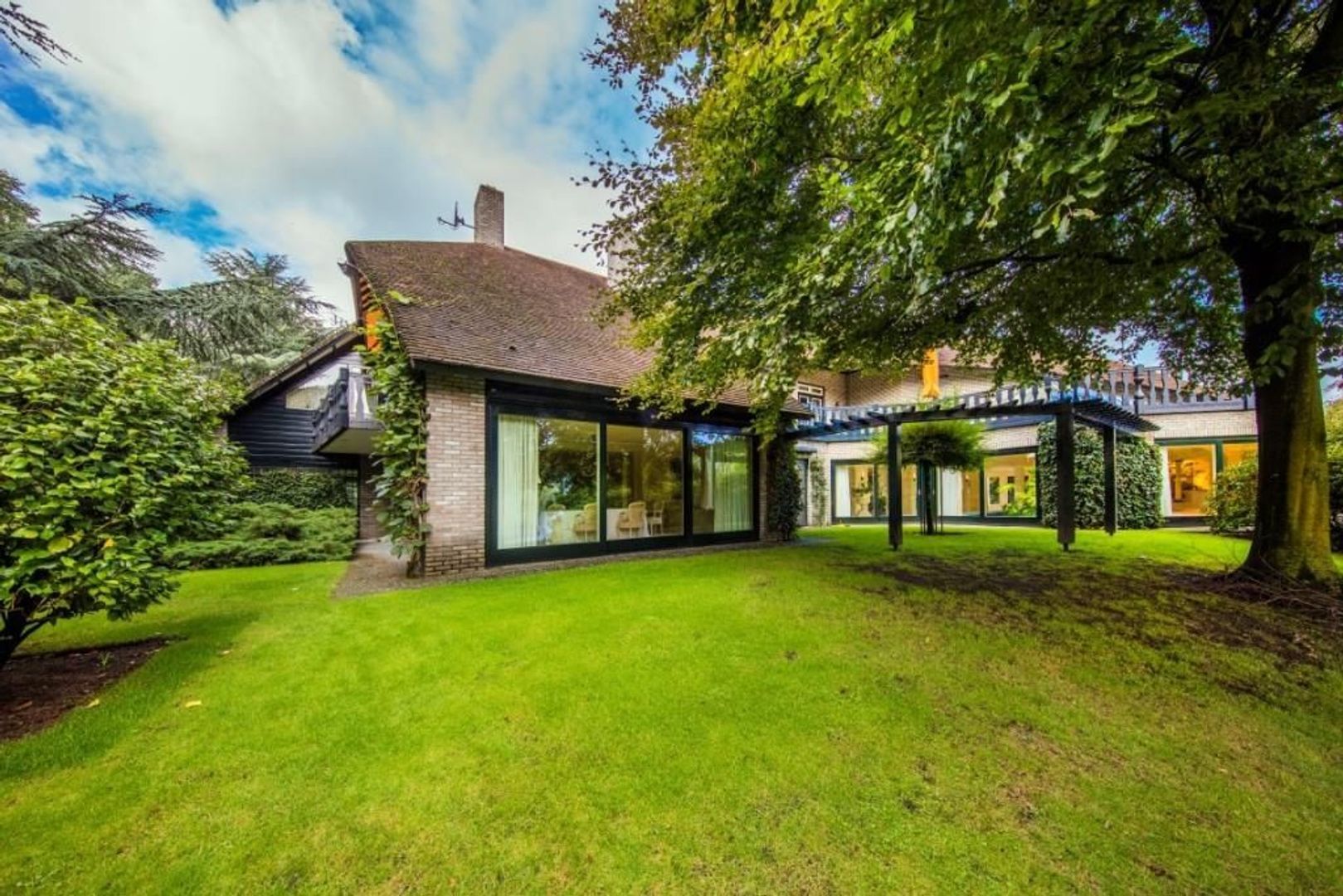 Randweg-Oost 36 image 1