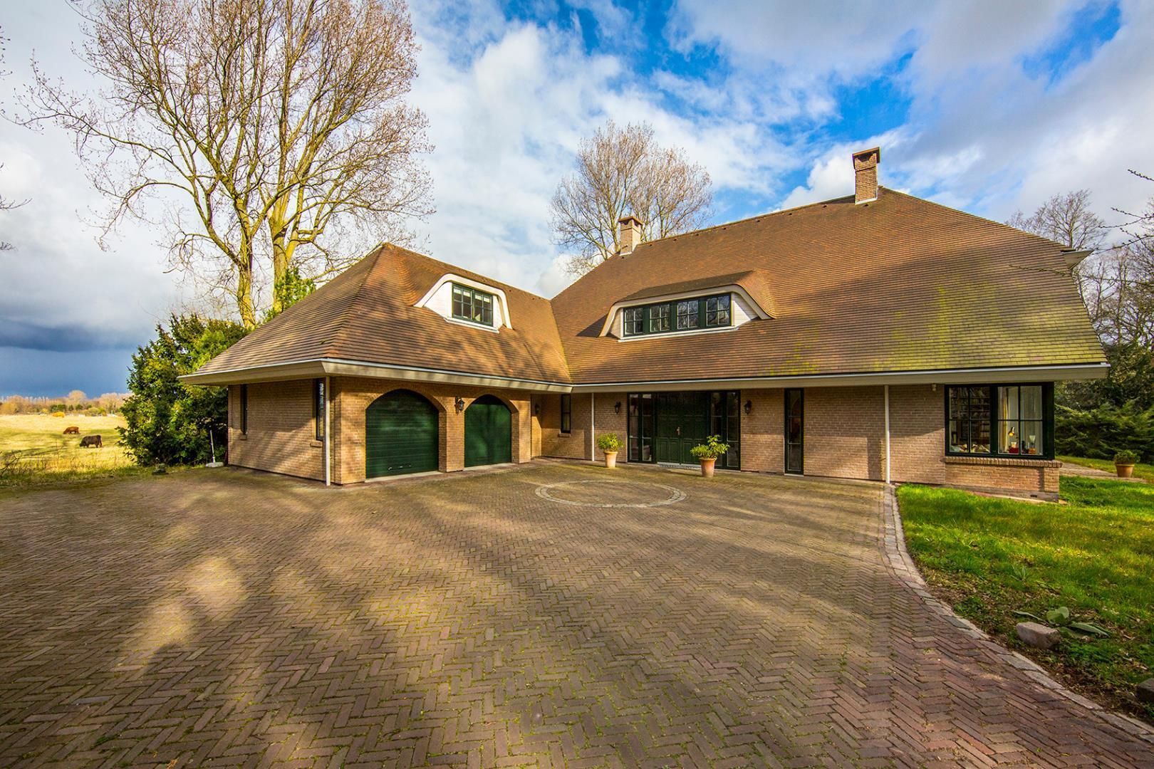 Van Bergenlaan 19 image 1