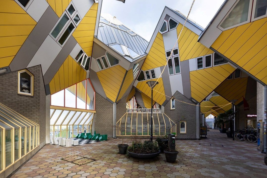 Overblaak 88 Cube House image thumbs 1