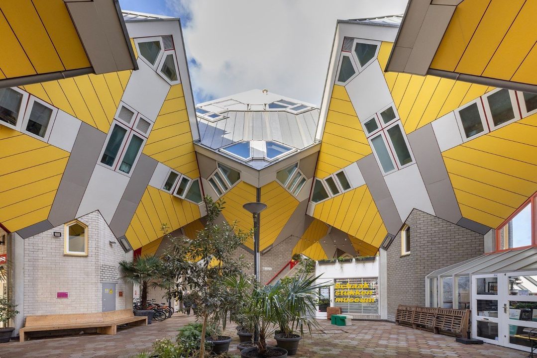 Overblaak 88 Cube House image thumbs 1