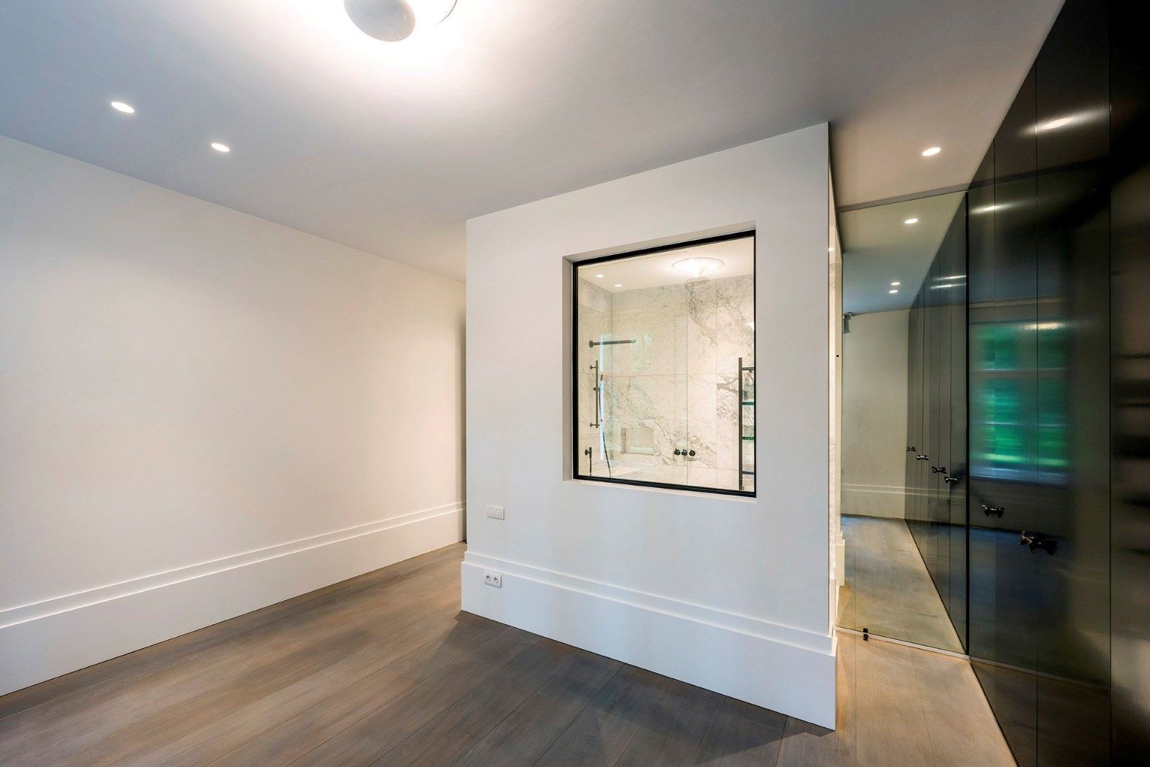 Steenbergen 2 a image 1