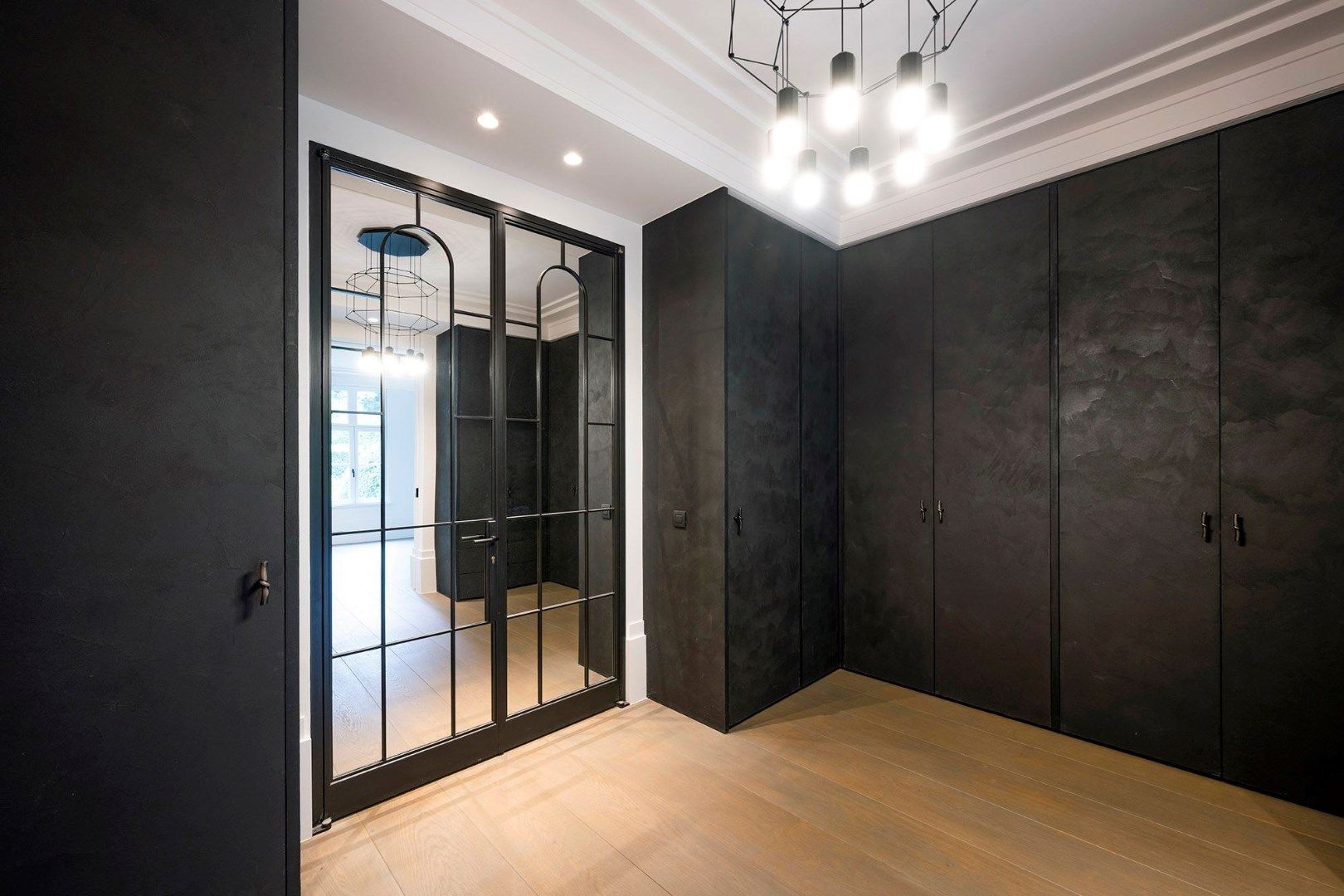 Steenbergen 2 a image 1