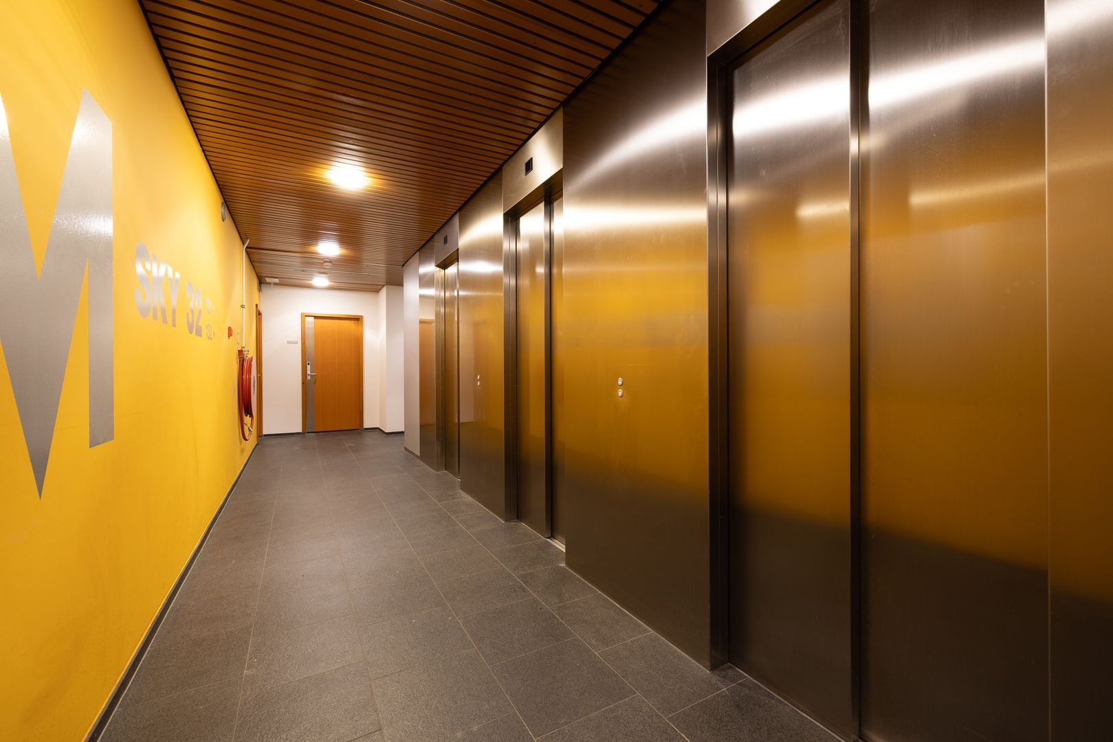 Landverhuizersplein 131 image 1