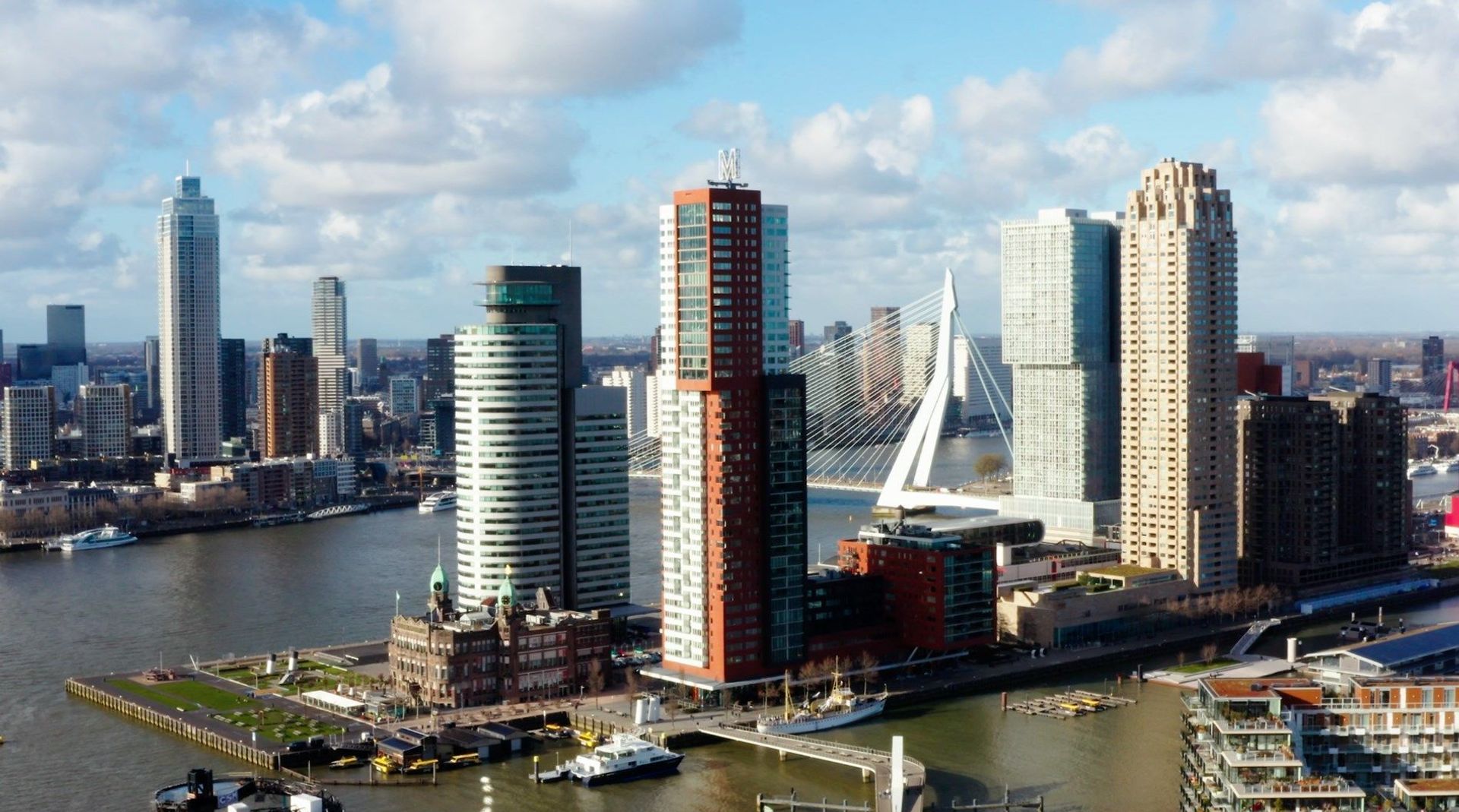 Landverhuizersplein 2 image 1