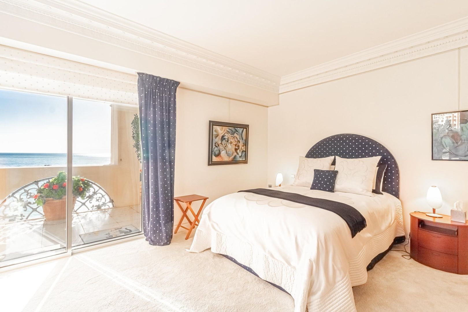 Seaside Plaza image 1