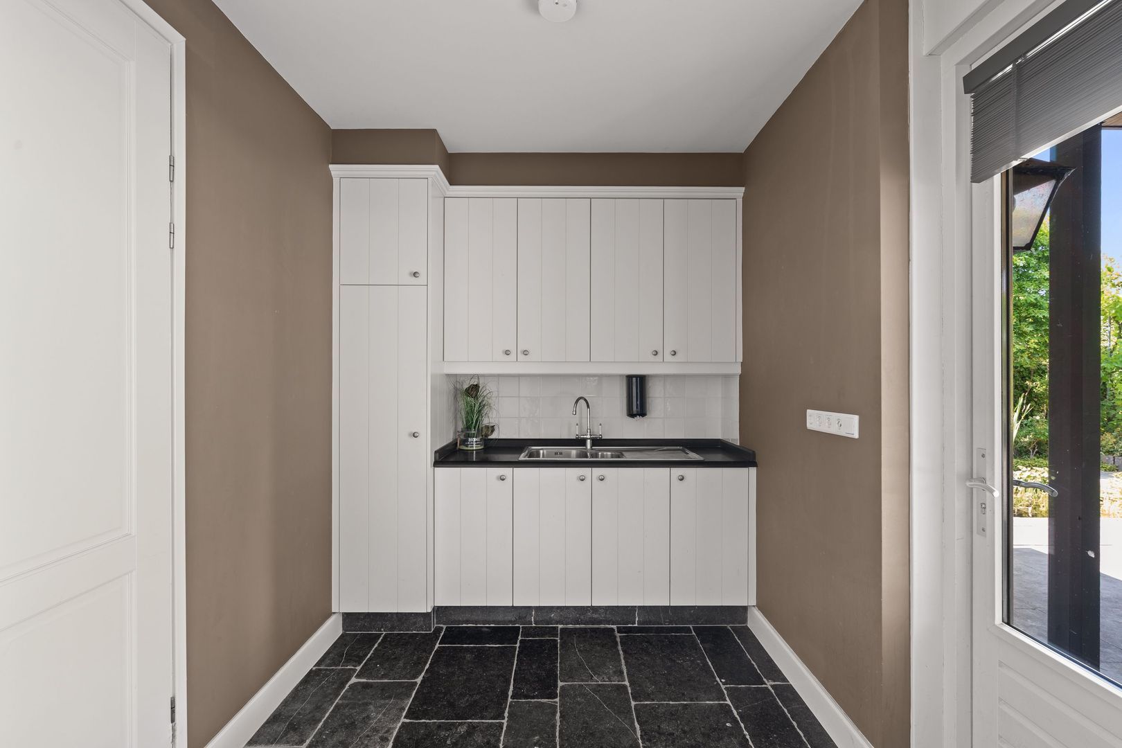 Windsorhof 3 image 1