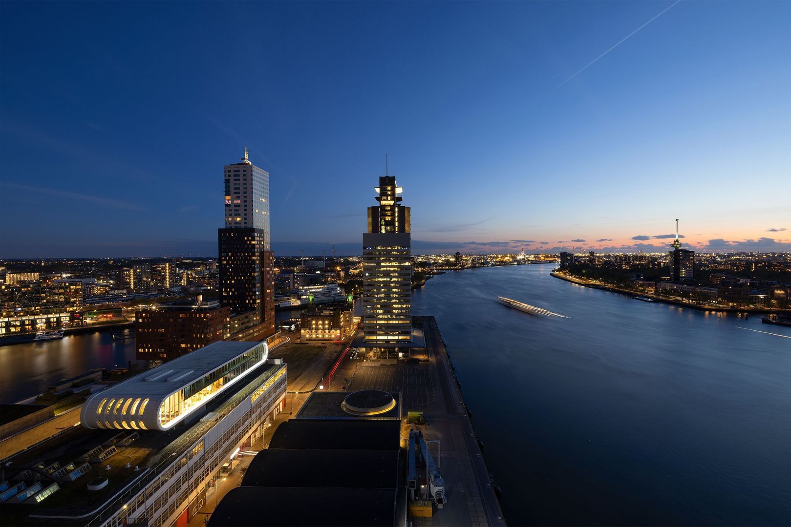 Landverhuizersplein 146 image 1