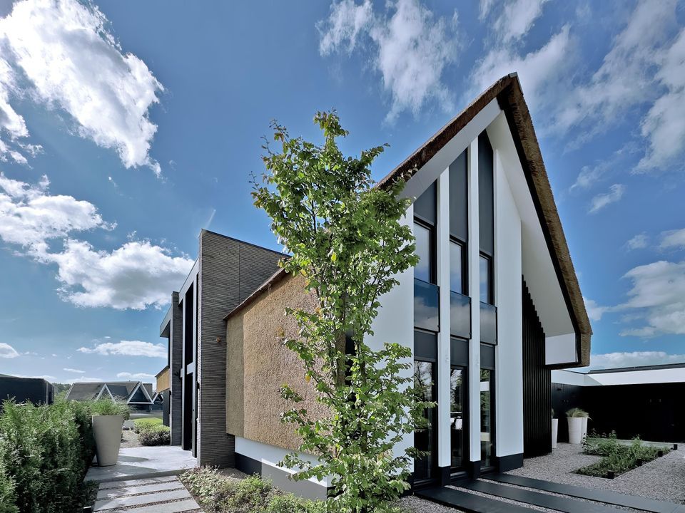 Waterfront 18 image thumbs 1