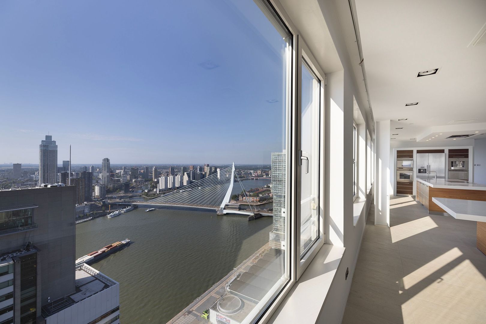 Landverhuizersplein 151 image 1