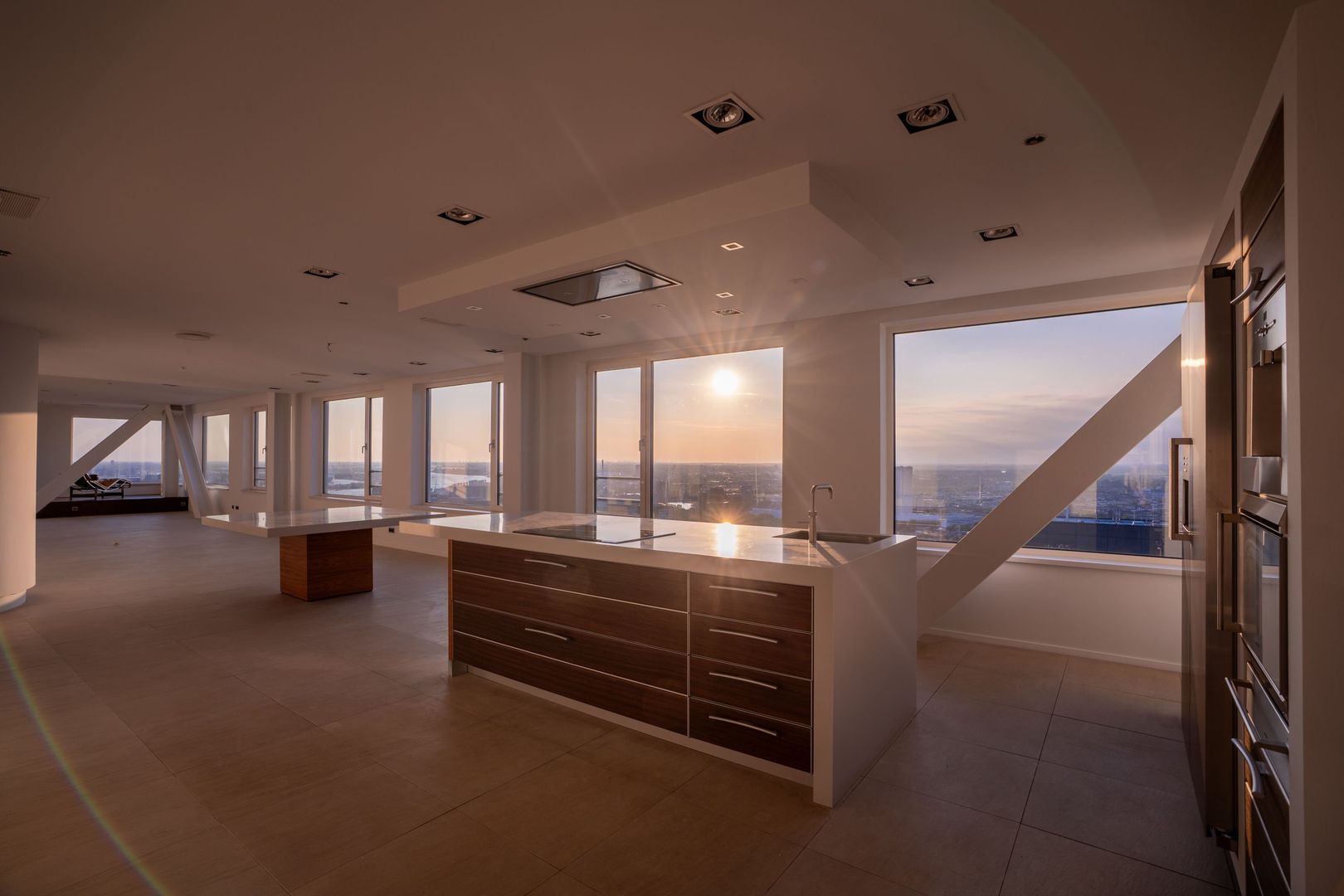 Landverhuizersplein 151 image 1