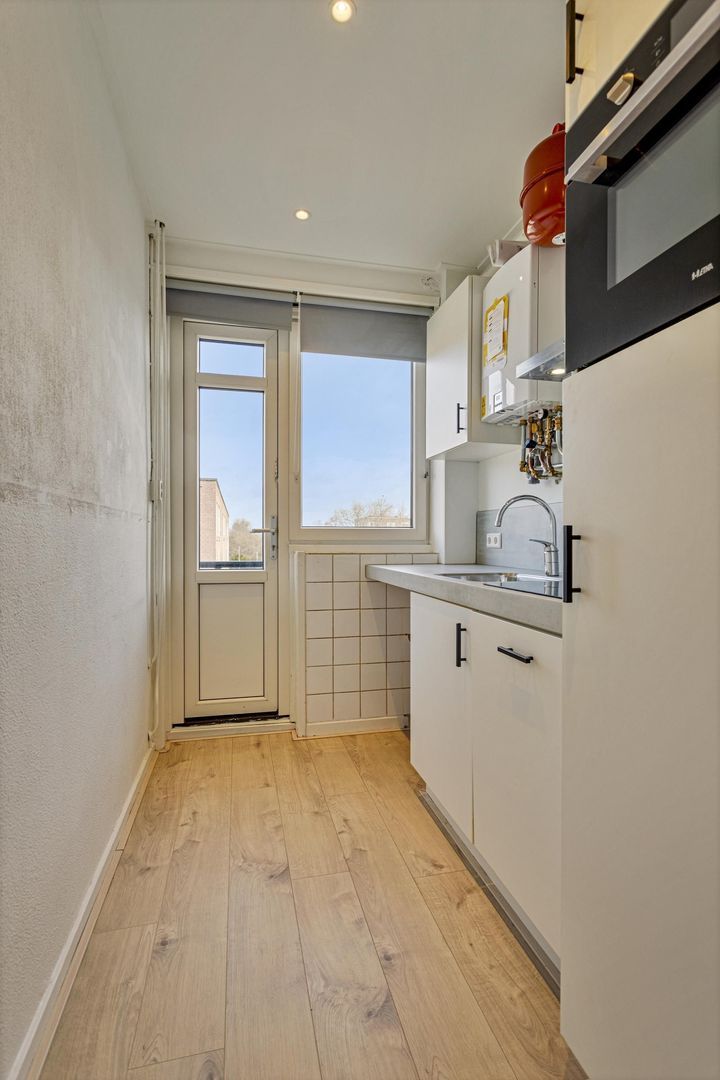 Troelstrastraat 18 D image 1