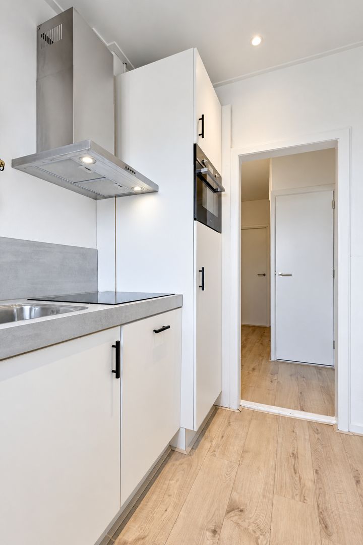 Troelstrastraat 18 D image 1