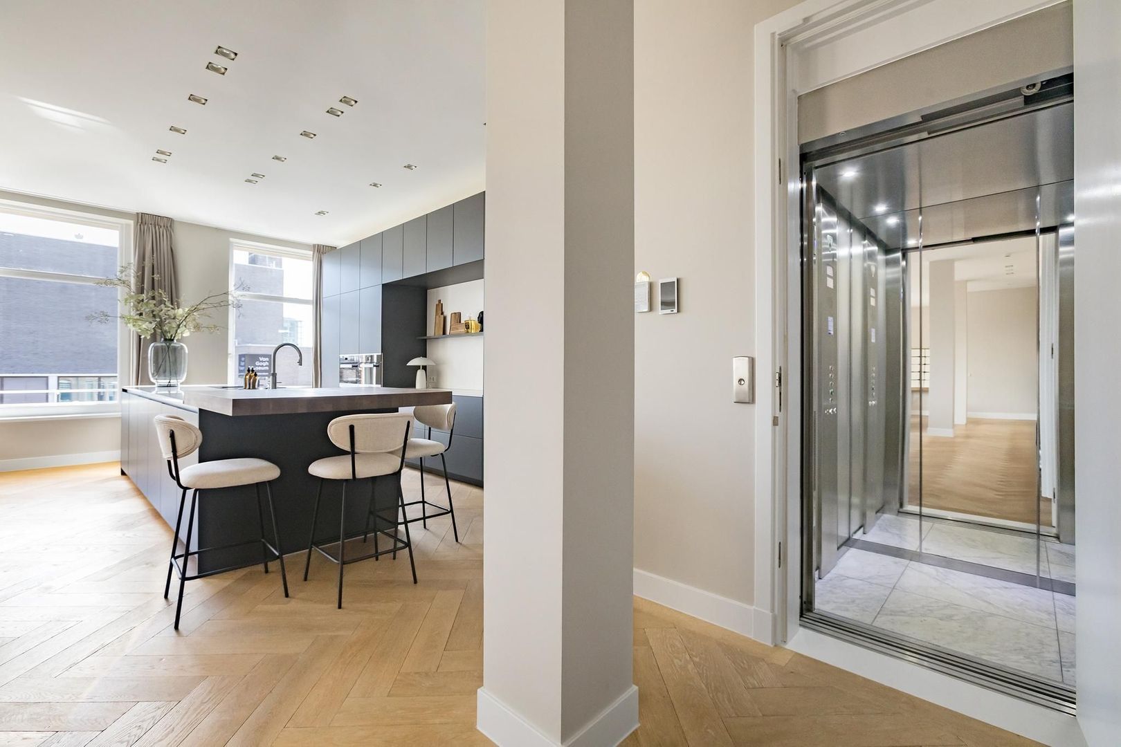 Paulus Potterstraat 24 B image 1