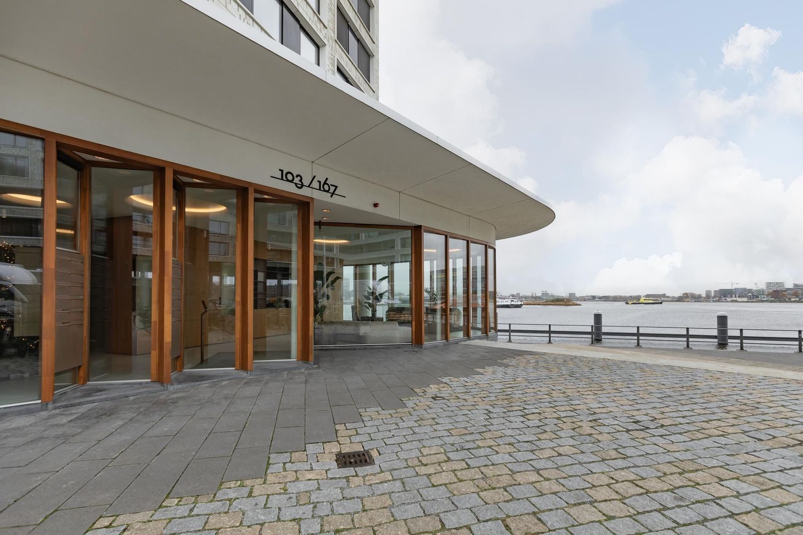 Pontsteiger 141 image 1