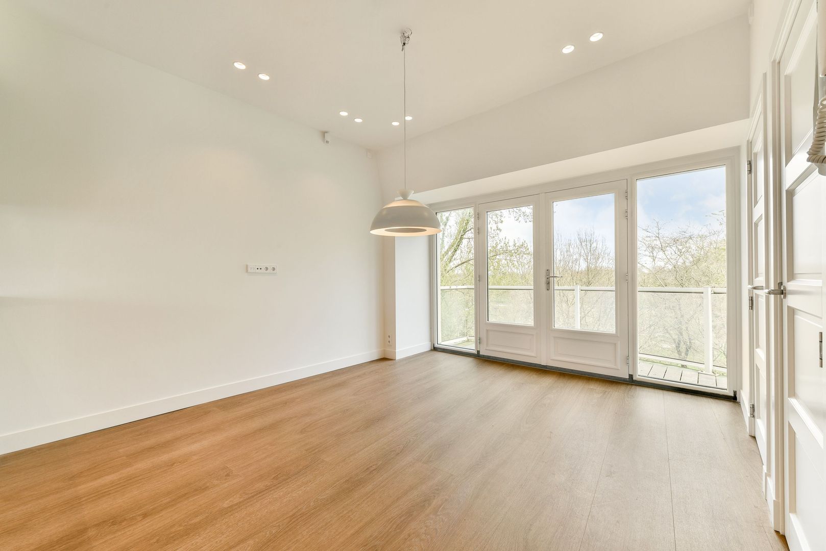Van Eeghenstraat 206 image 1