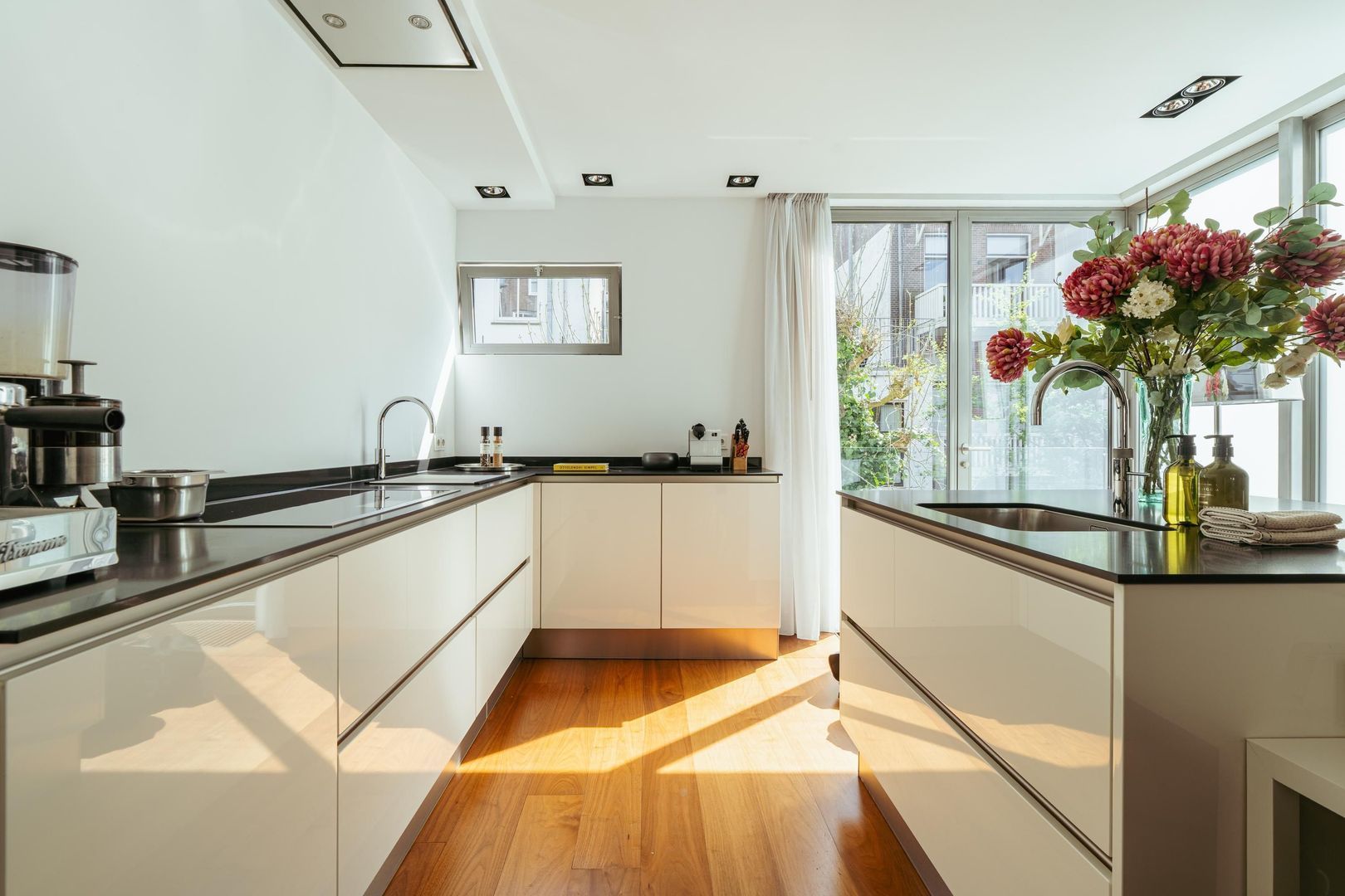 Utrechtsedwarsstraat 52 image 1