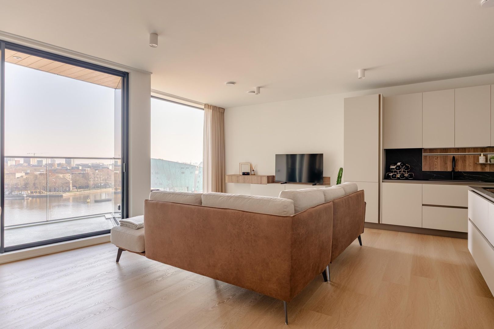 Ton de Leeuwstraat 46 image 1