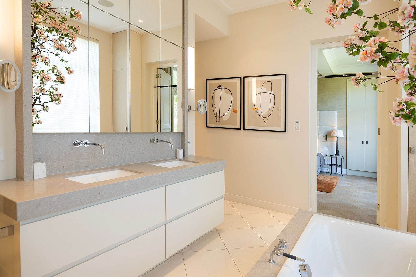 J.J. Viottastraat 46 image 1