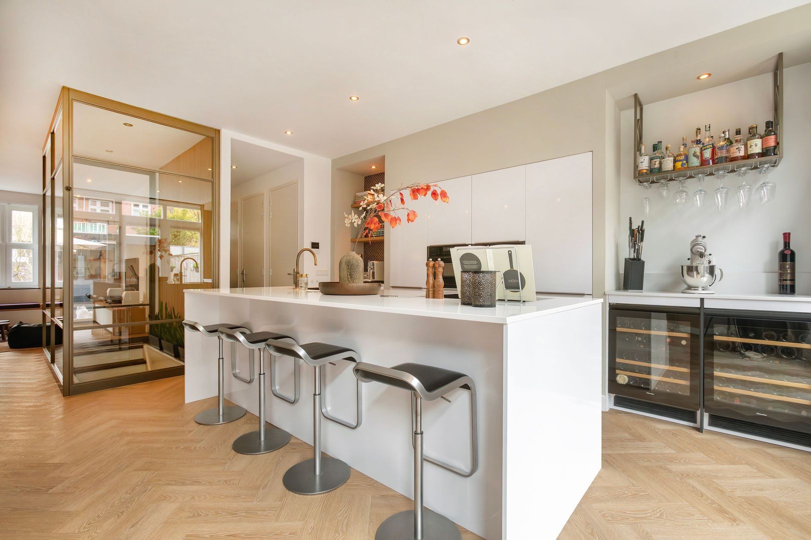 Uithoornstraat 27 H image 1