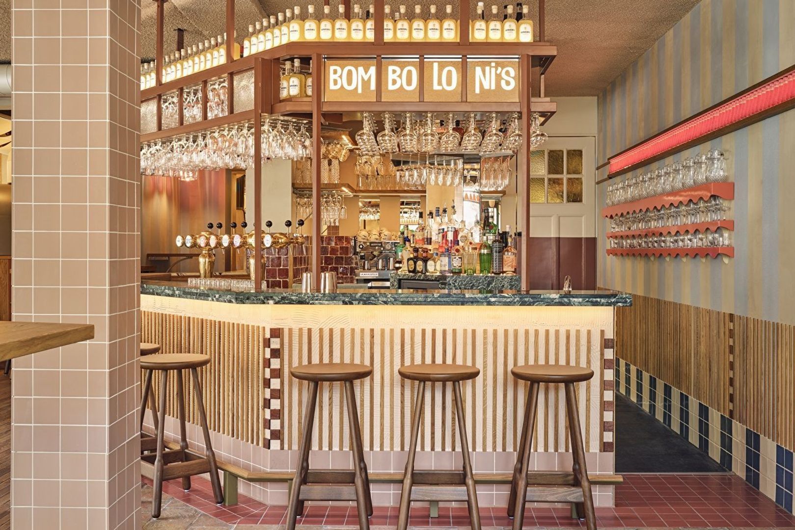 Bilderdijkkade 52 D image 1