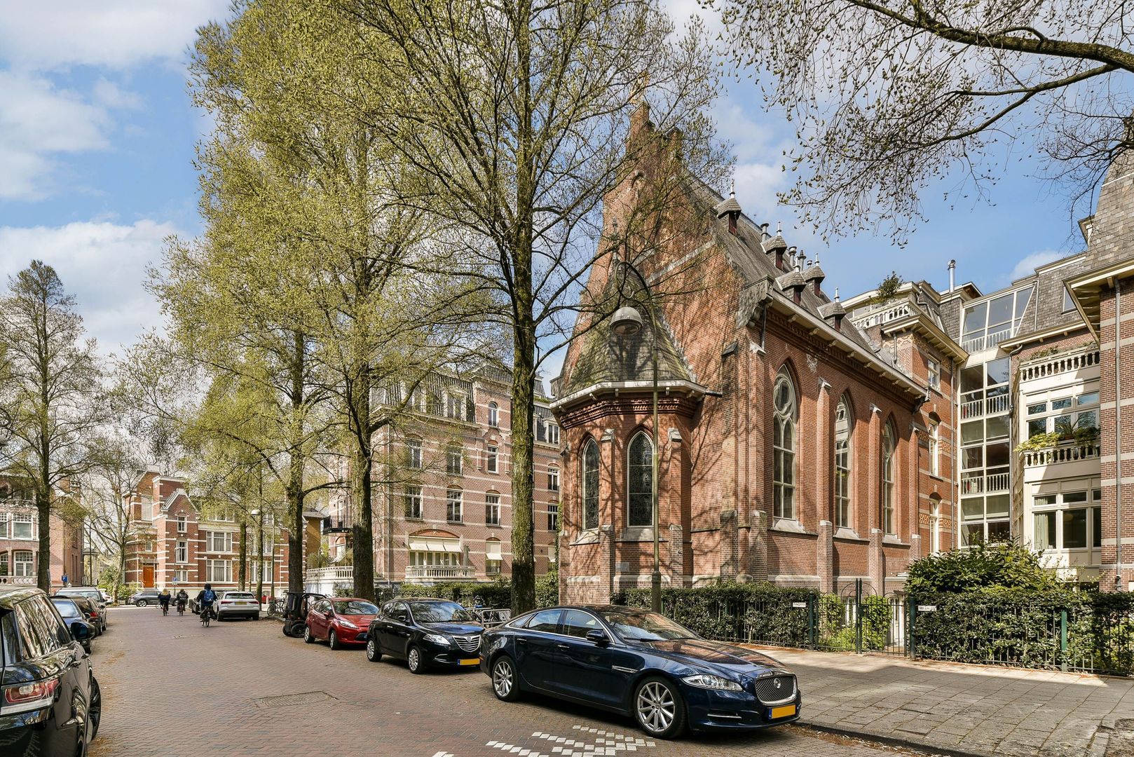 Van Eeghenstraat 206 image 1