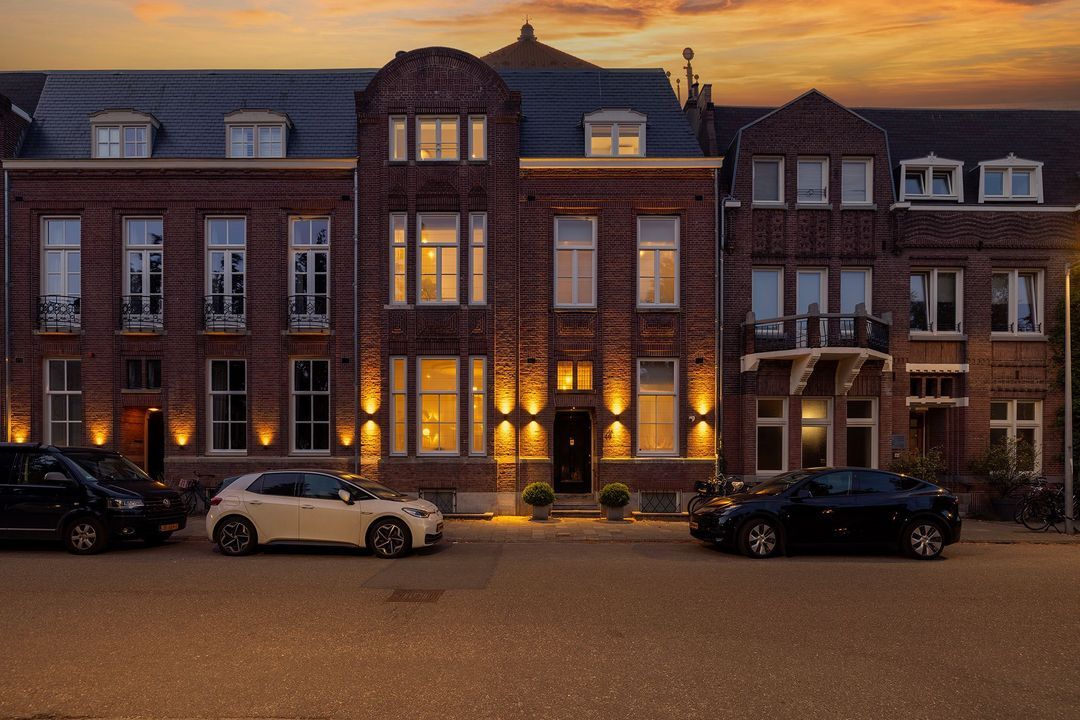 J.J. Viottastraat 46, Amsterdam