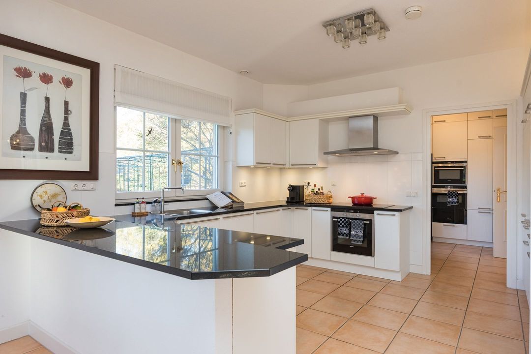 Falkenburgerf 1 image thumbs 1