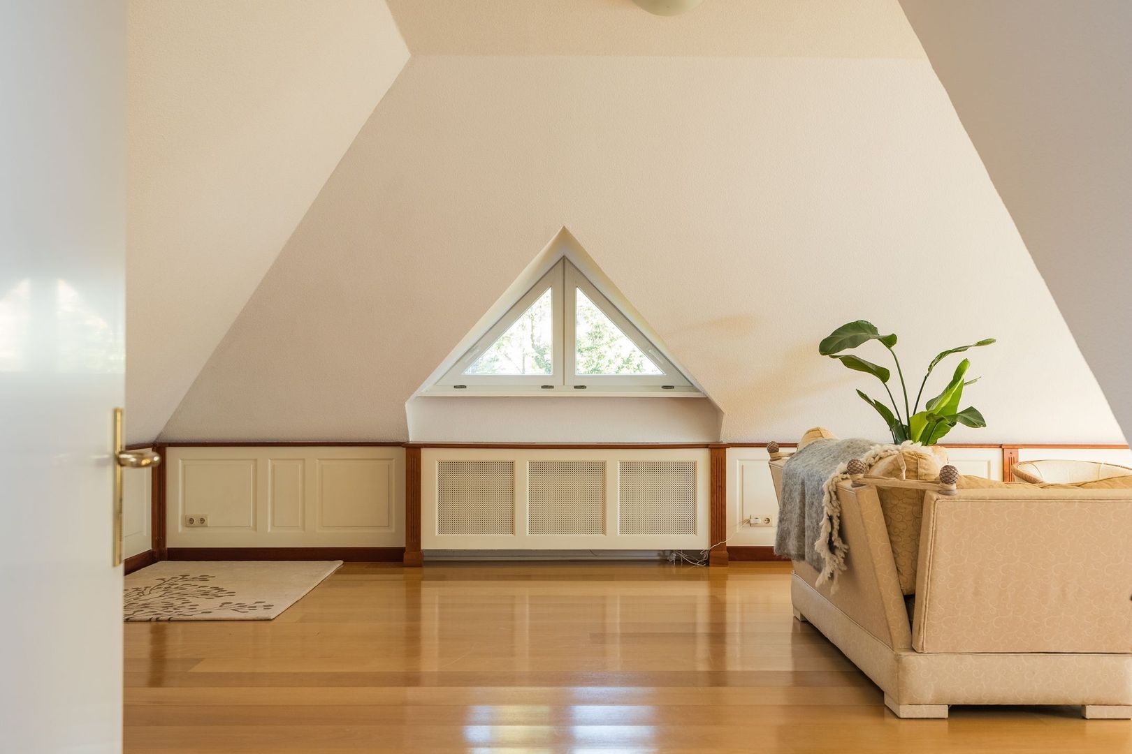 Falkenburgerf 1 image 1