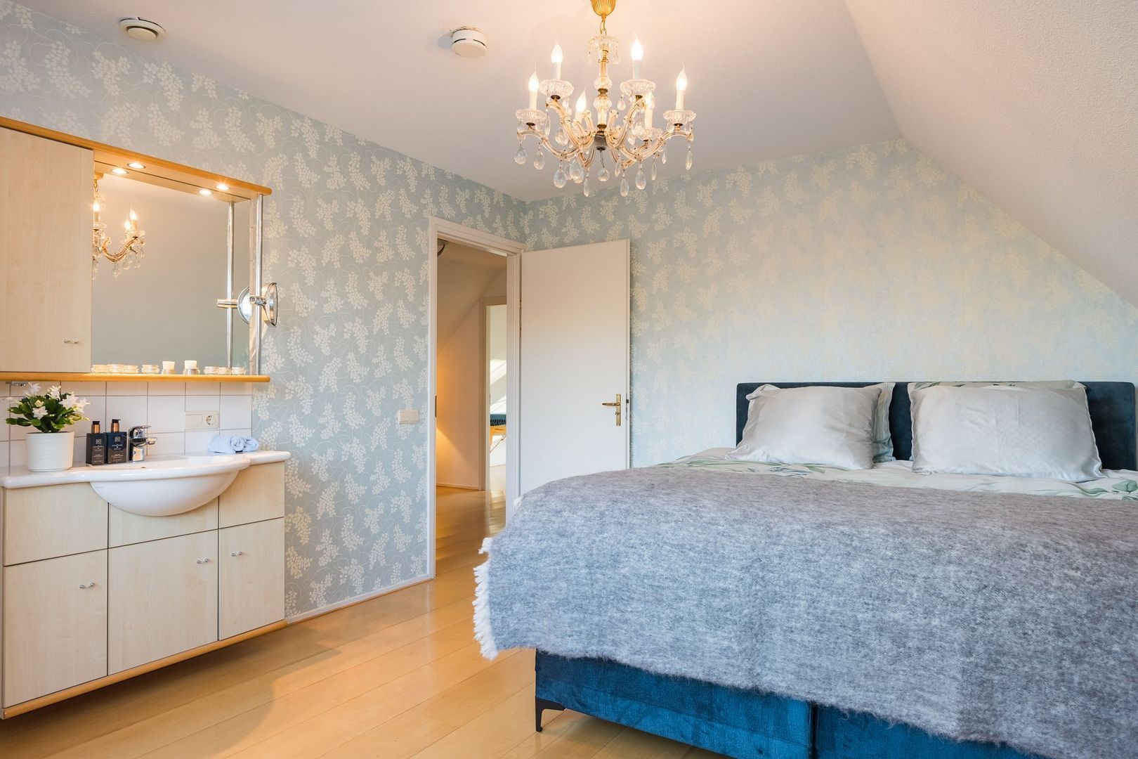 Falkenburgerf 1 image 1