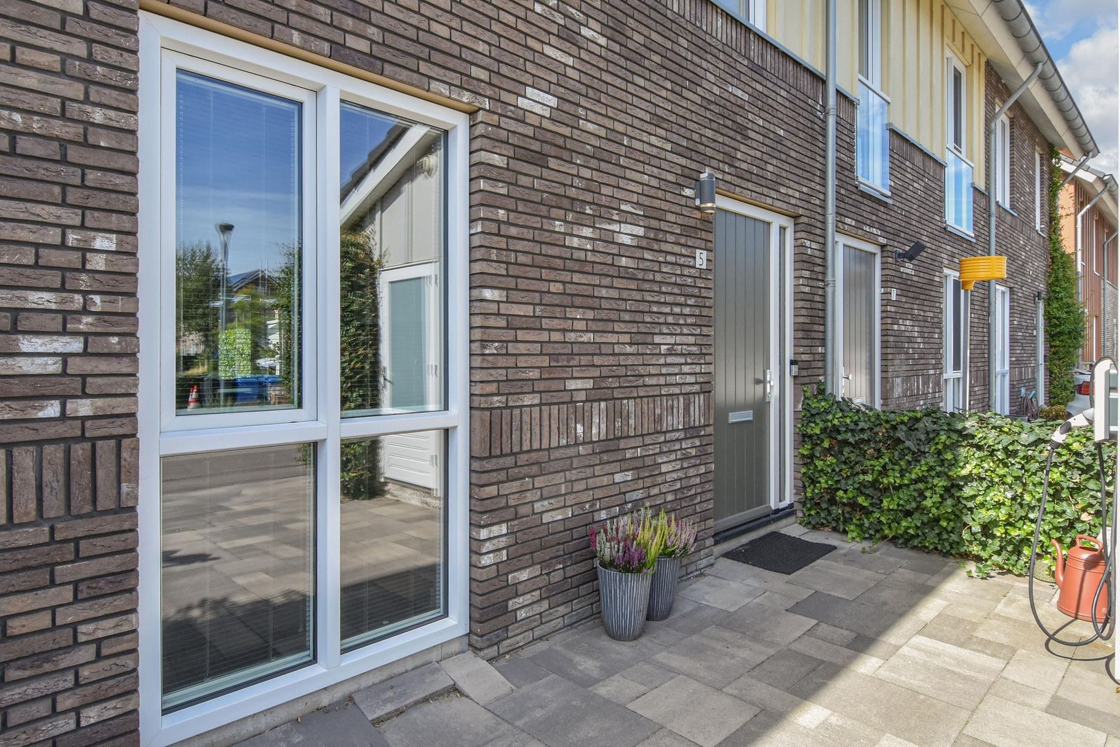 Menagerie 5, Rijswijk foto-3