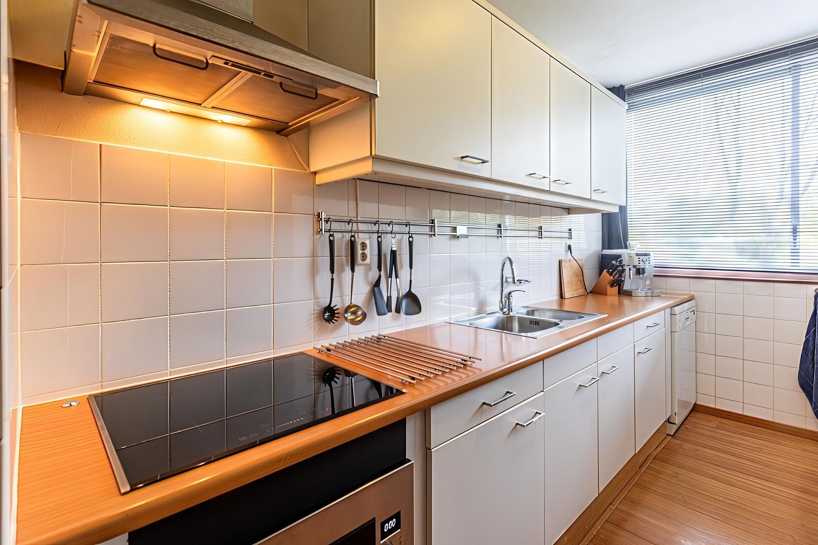 Adama van Scheltemaplein 52, Delft foto-15