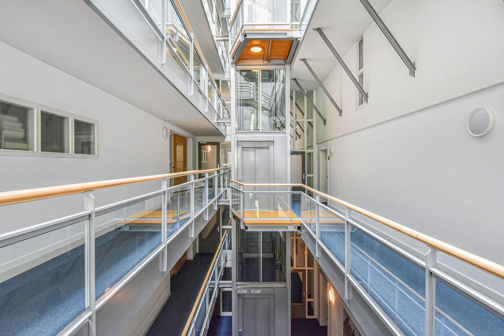 Raam 114, Delft foto-7