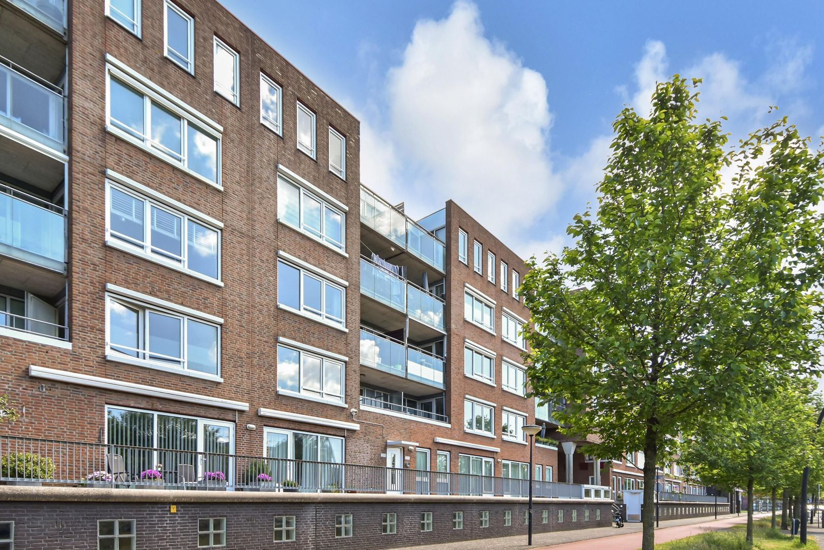 Laan van Wateringse Veld 1350, Den Haag foto-0