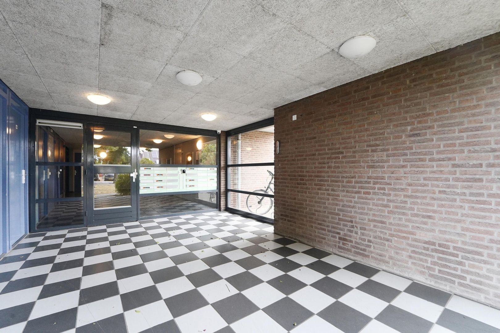 Zwanebloem 4, Den Hoorn foto-6