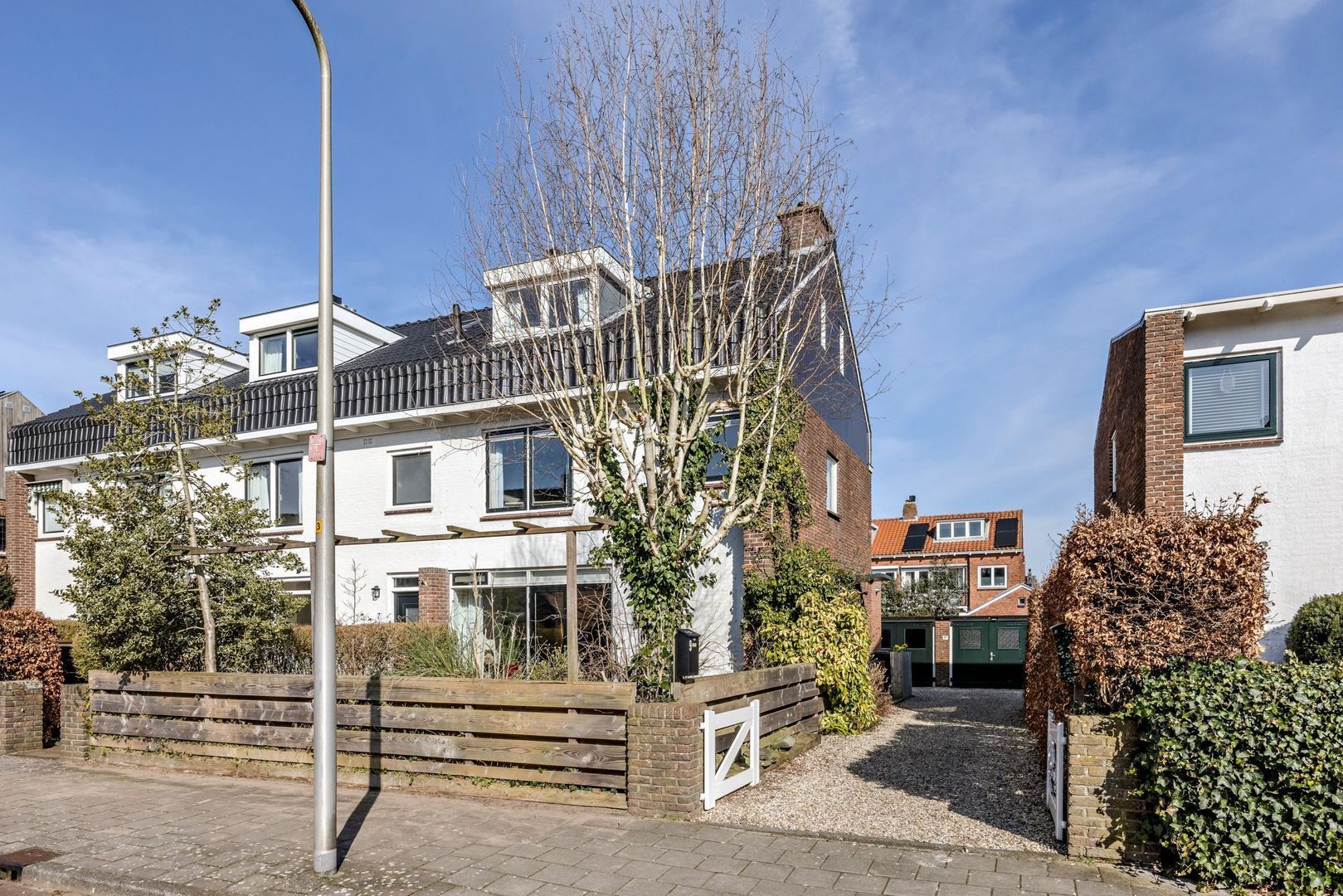 Jan Pieterszoon Coenstraat 9, Voorschoten foto-0