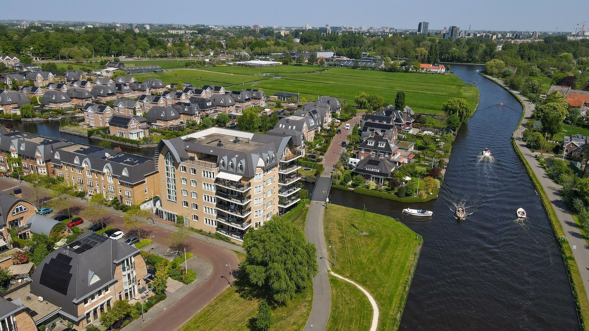 Aagje Dekenkade 81, Voorschoten foto-3