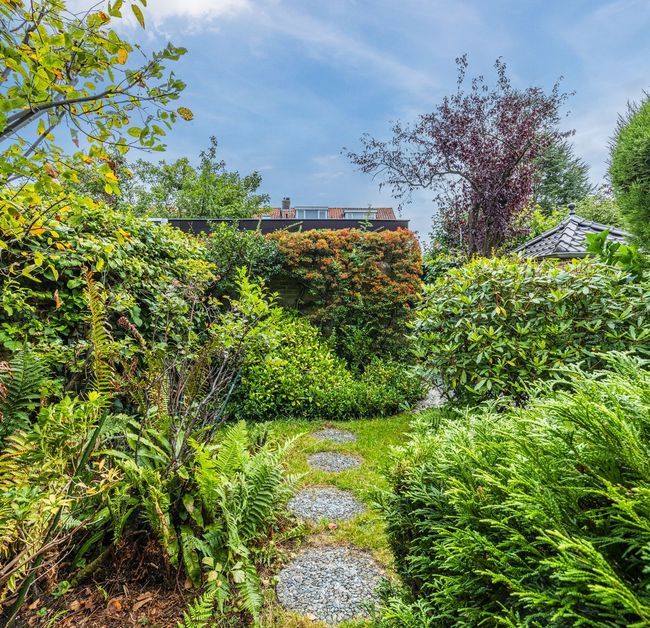 Jan van Galenlaan 32, Voorschoten foto-1