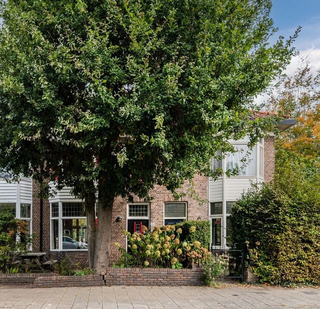 Papelaan 110, Voorschoten foto-0