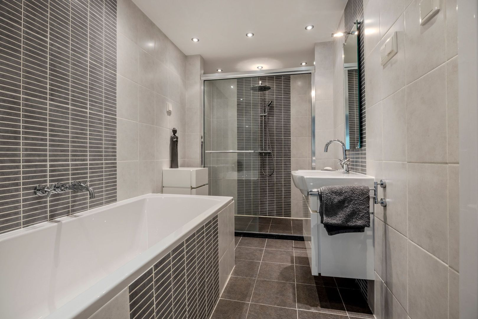 Roucooppark 1, Voorschoten foto-2