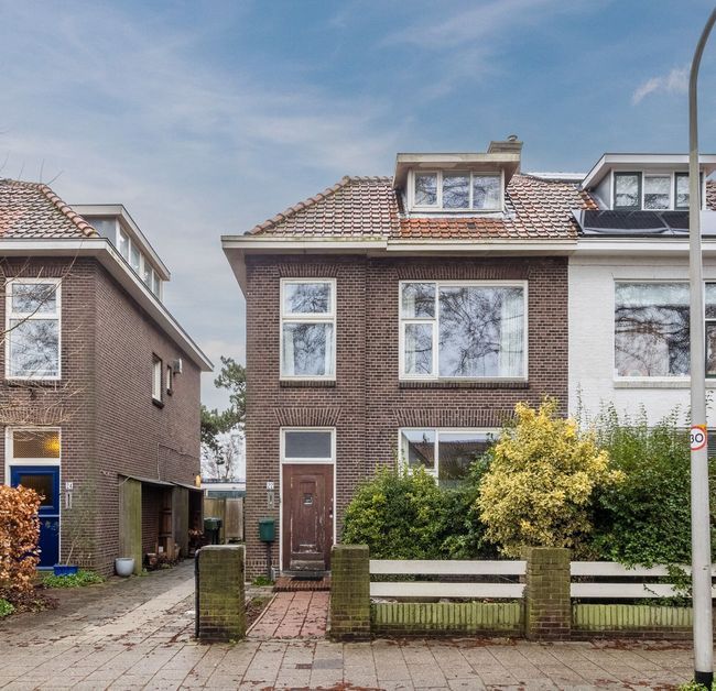 Papelaan 22, Voorschoten foto-0