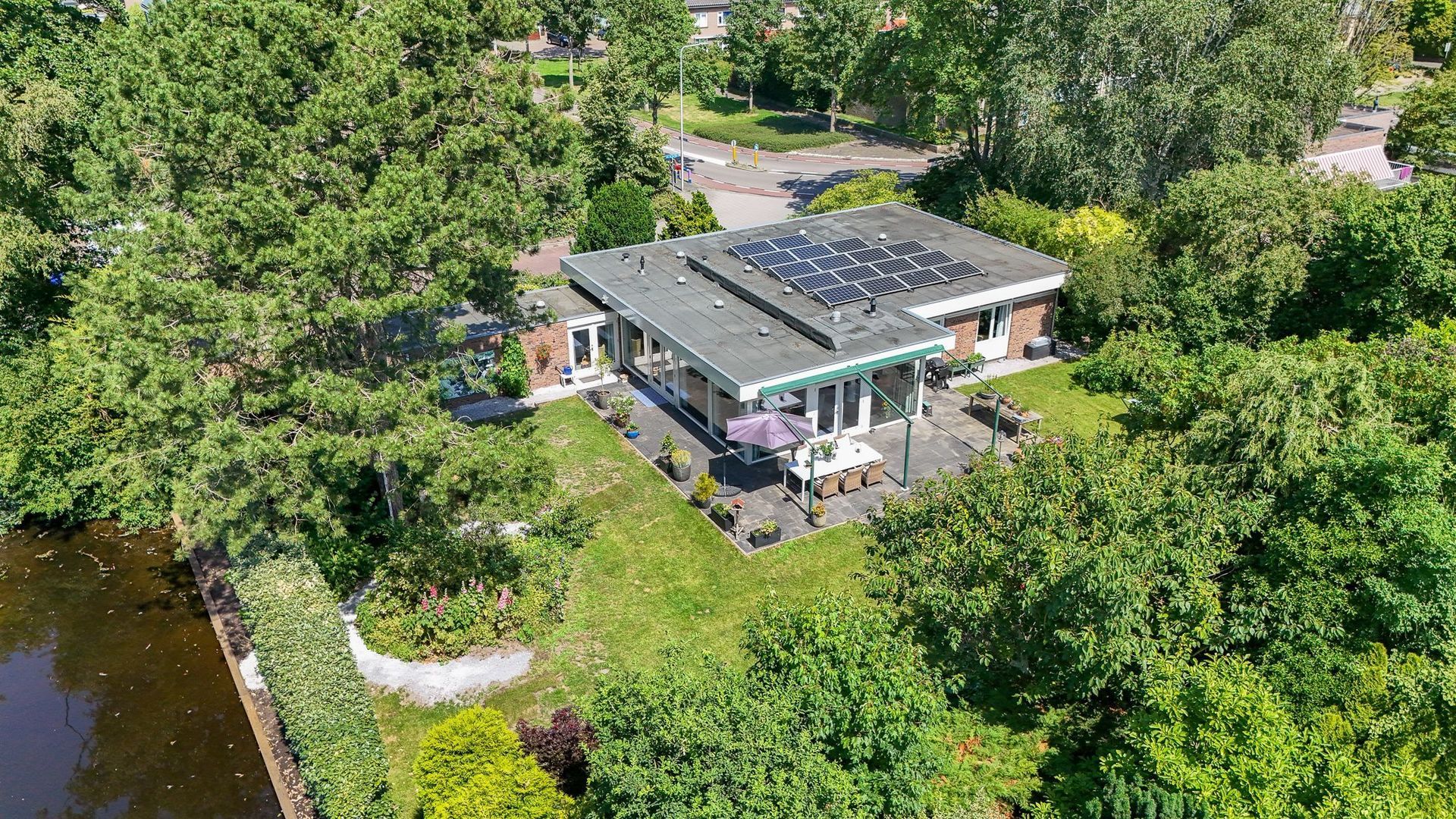 Jan van Hooflaan 1, Voorschoten foto-0