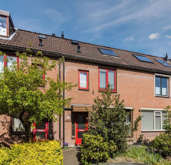 Leeuwerikerf 5, Voorschoten foto-0