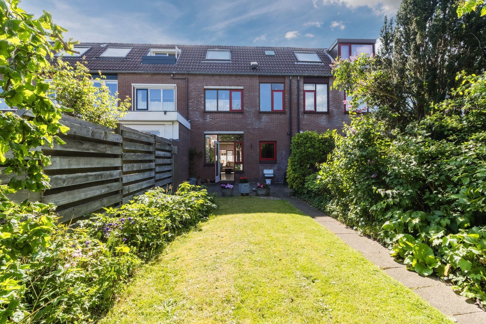 Leeuwerikerf 5, Voorschoten foto-31