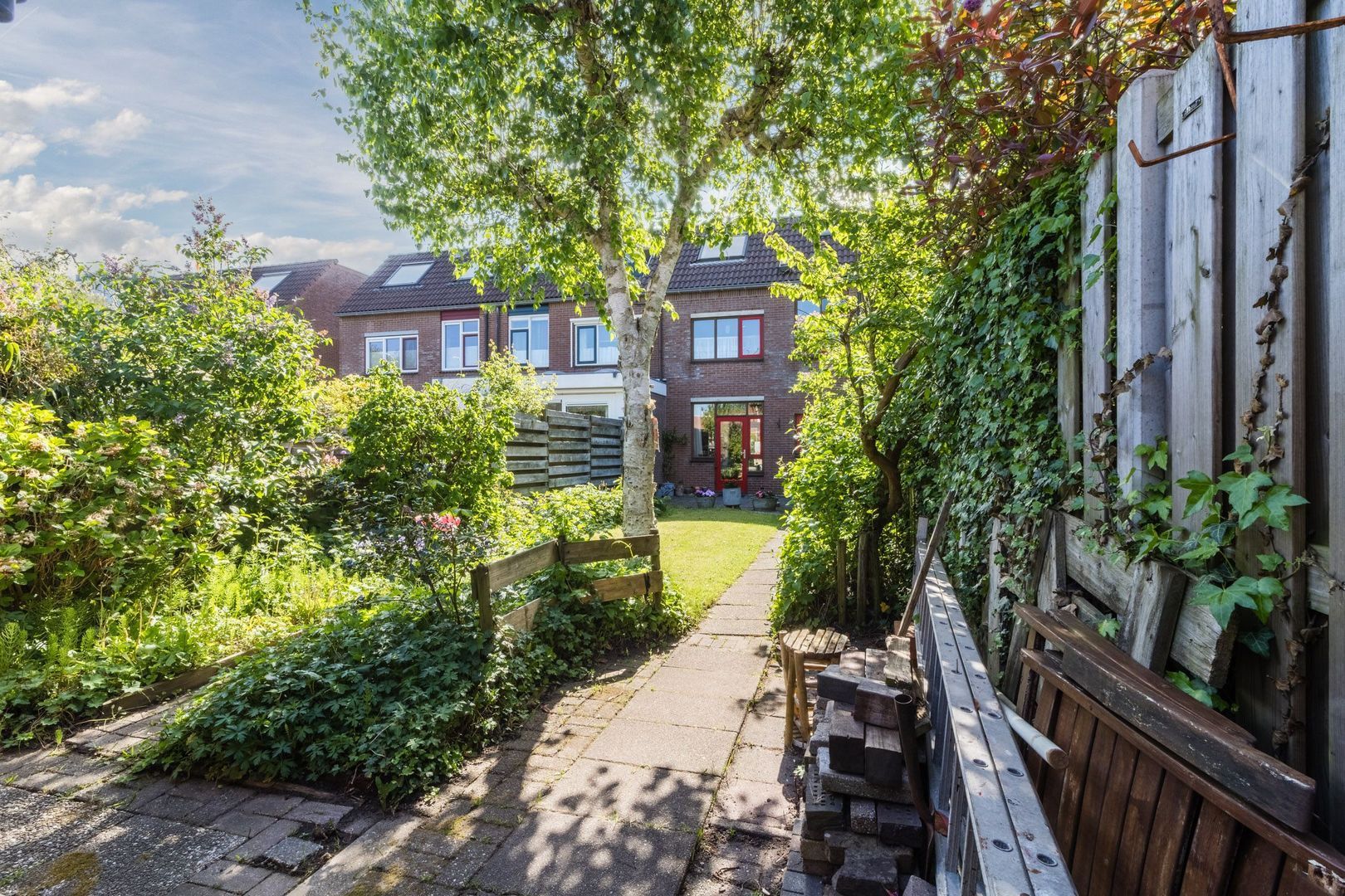 Leeuwerikerf 5, Voorschoten foto-2