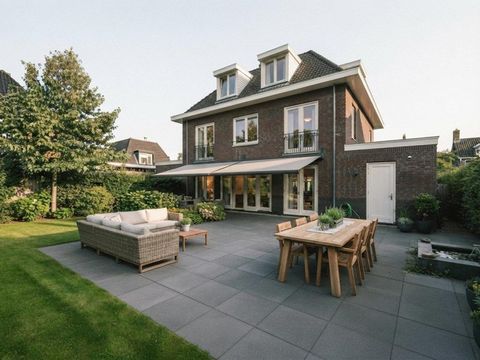 Meester S. van Houtenlaan, Amstelveen