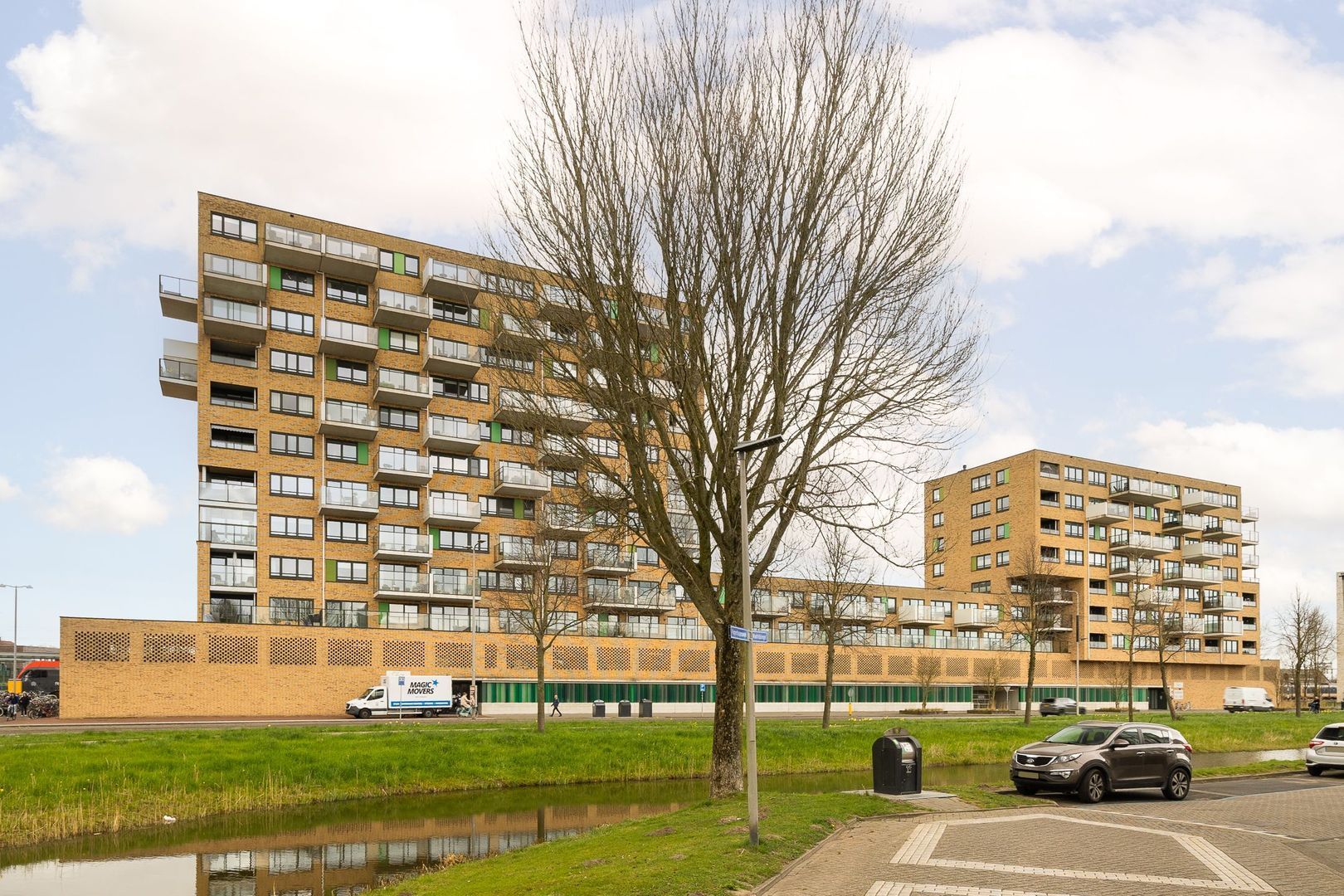 Azielaan 75, Alphen Aan Den Rijn foto-0 blur