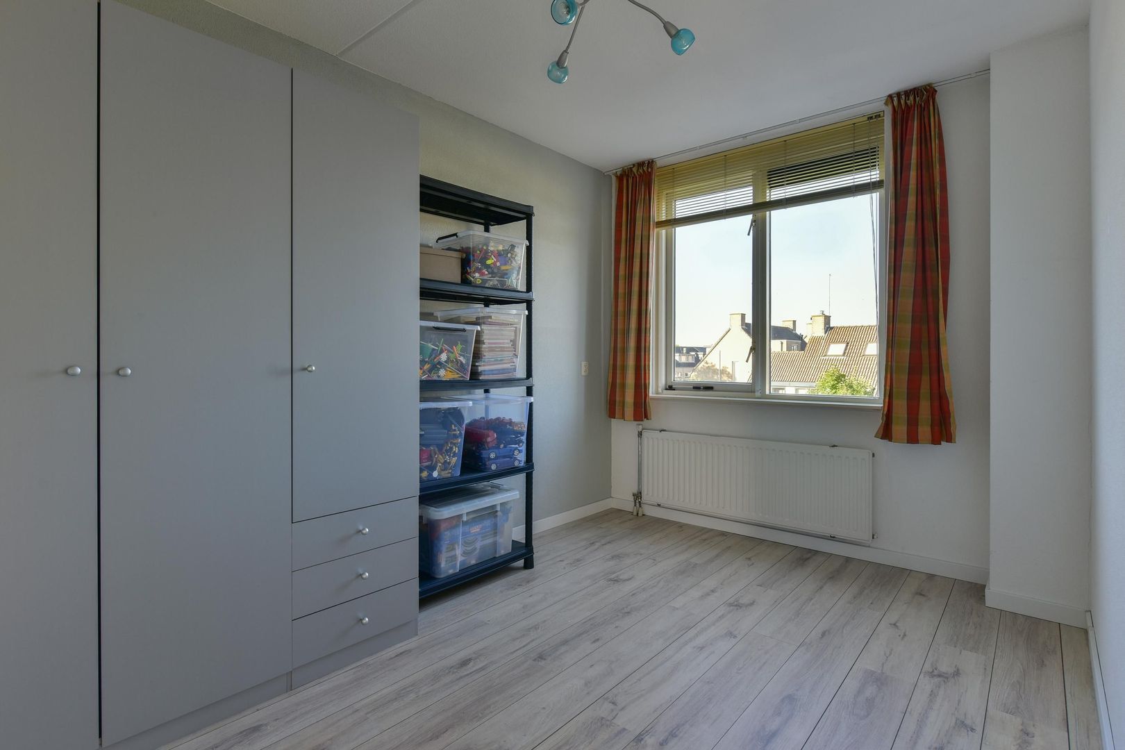 Madridsingel 32, Alphen Aan Den Rijn foto-18 blur