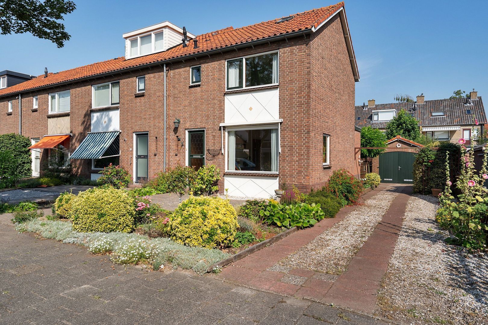 Van Lennepstraat 81, Alphen Aan Den Rijn foto-0 blur
