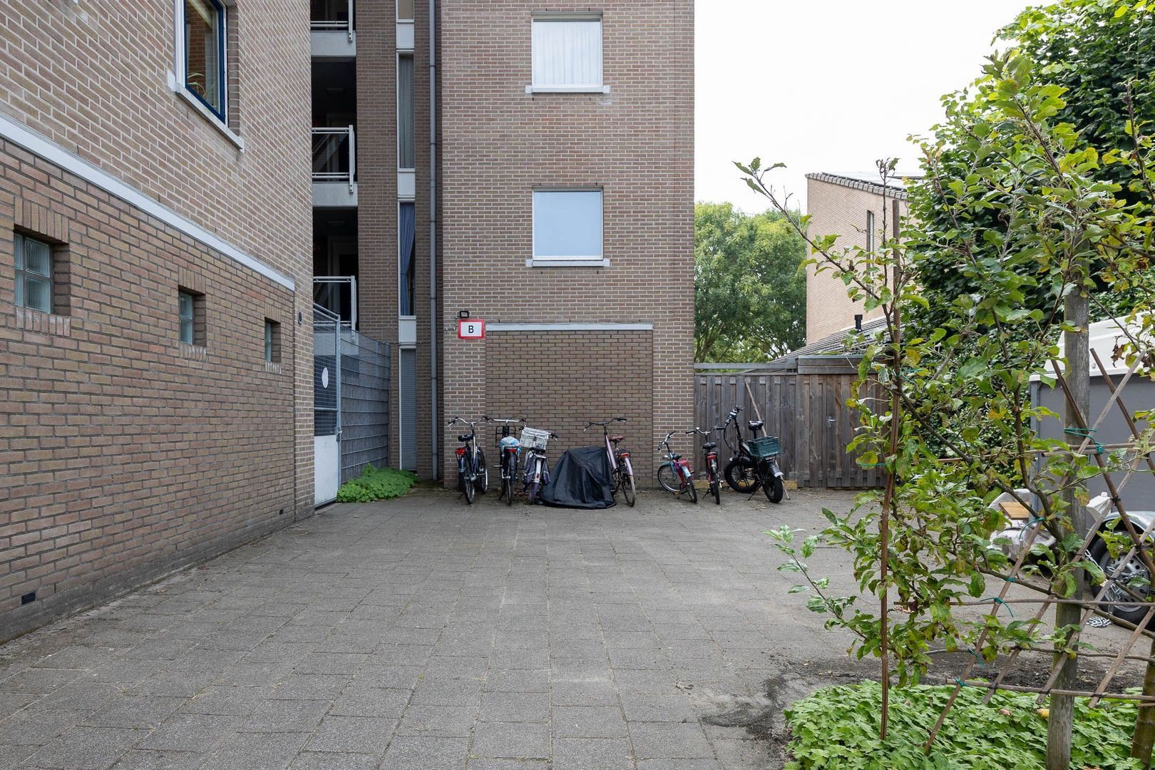 Zuiderkeerkring 363, Alphen Aan Den Rijn foto-20 blur